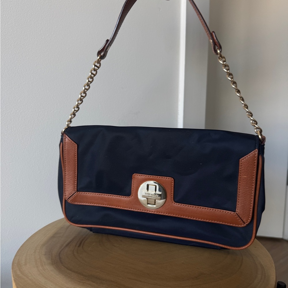 Kate Spade Chic Black and Brown Handbag with Gold Chain